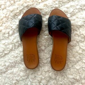 DNA Footwear black / brown quilted leader sandals slides EU 39 / US 8.5 - unworn